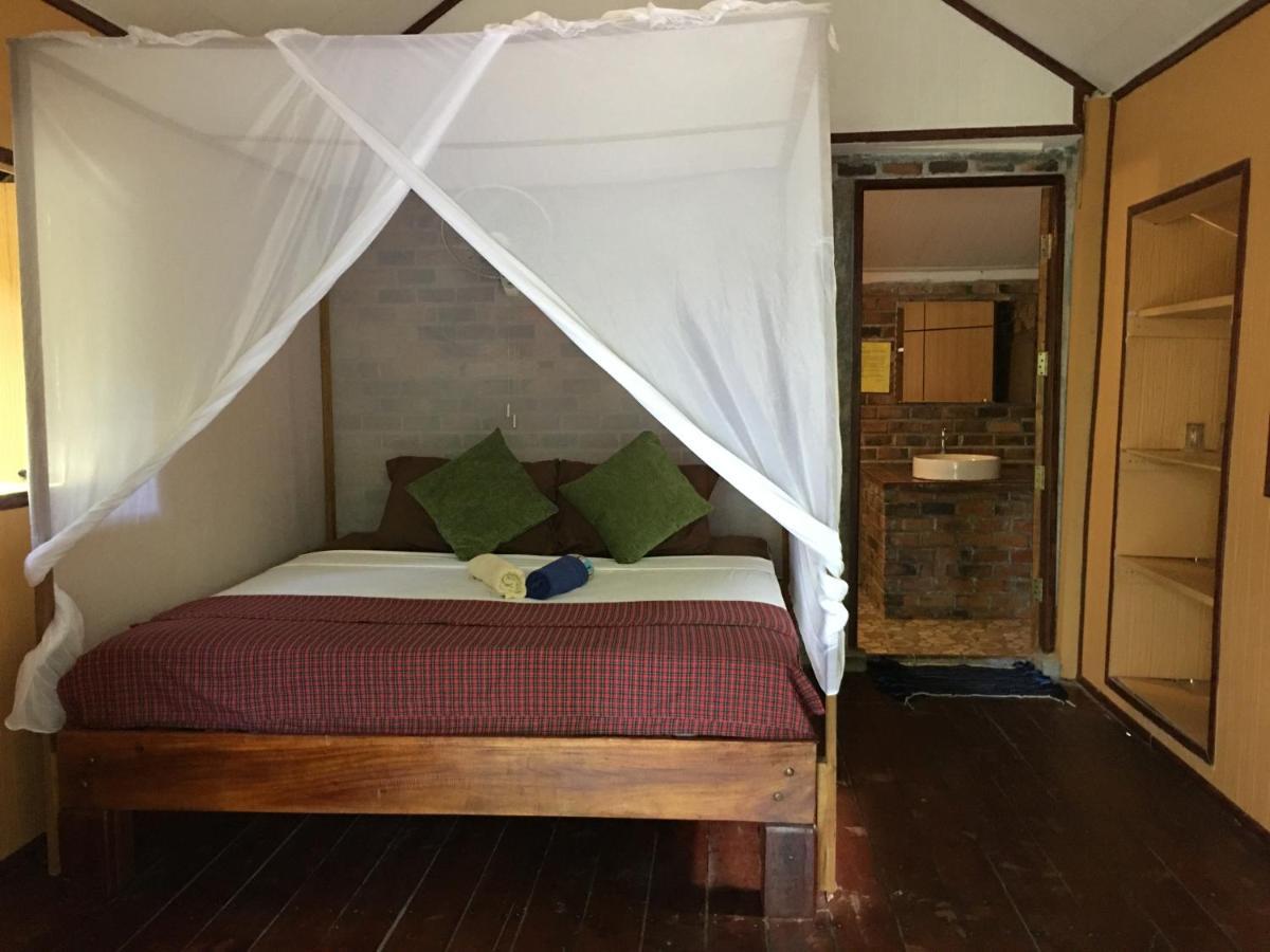 Starlight Beach Resort Koh Phayam Zewnętrze zdjęcie