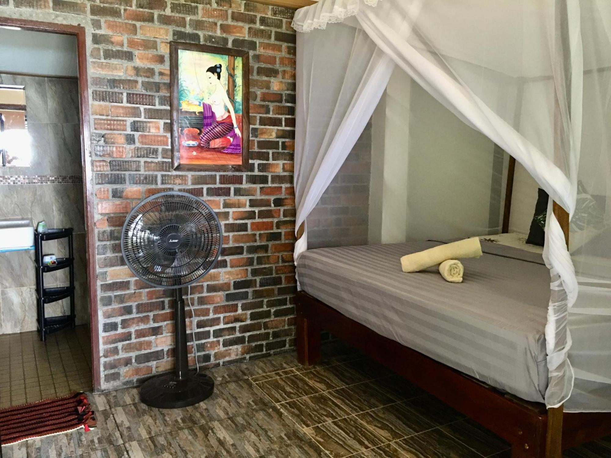 Starlight Beach Resort Koh Phayam Zewnętrze zdjęcie